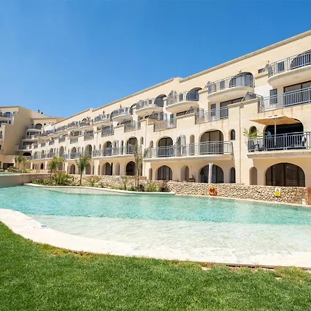 Hal Wardija In Qala, Gozo With Terrace, Pool & Bbq Lejlighed Qala