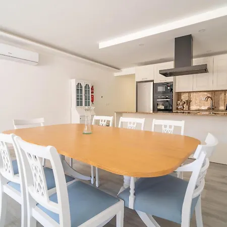 Hal Wardija In Qala, Gozo With Terrace, Pool & Bbq