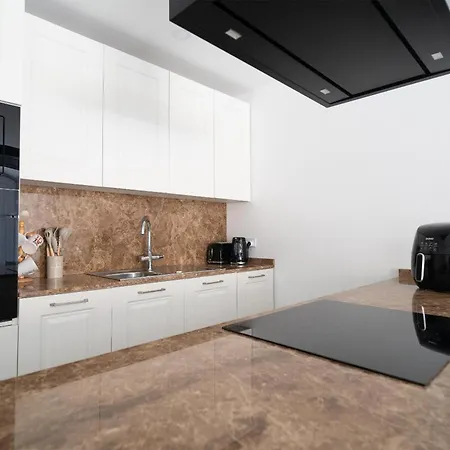 Serene With Terrace & Pool & Bbq Access,qala By 360 Estates