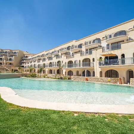 Hal Wardija In Qala, Gozo With Terrace, Pool & Bbq *