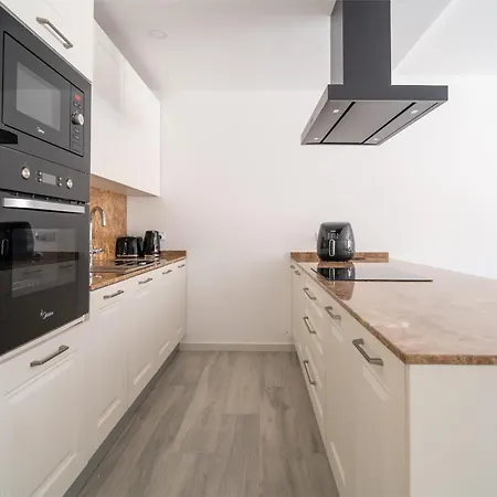 Lejlighed Hal Wardija In Qala, Gozo With Terrace, Pool & Bbq Qala