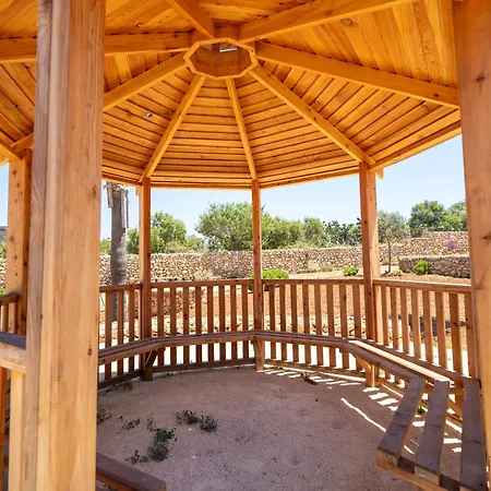 Appartamento Hal Wardija In Qala, Gozo With Terrace, Pool & Bbq