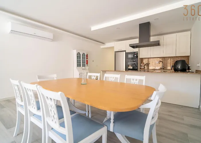 Serene With Terrace & Pool & Bbq Access,qala By 360 Estates