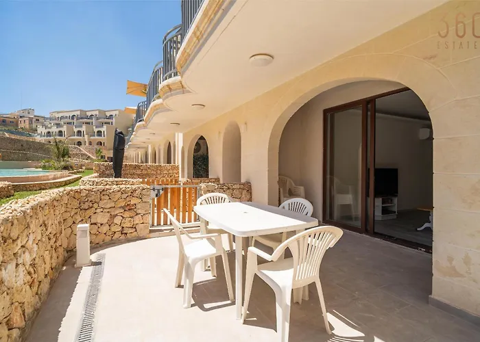 Serene With Terrace & Pool & Bbq Access,qala By 360 Estates Apartamento Qala