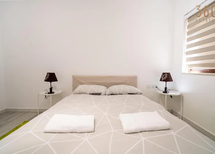 Apartamento Serene With Terrace & Pool & Bbq Access,qala By 360 Estates