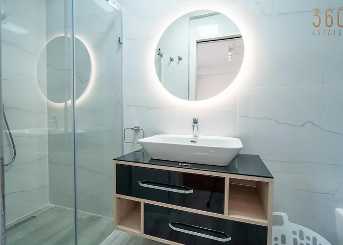 Serene With Terrace & Pool & Bbq Access,qala By 360 Estates Apartamento *