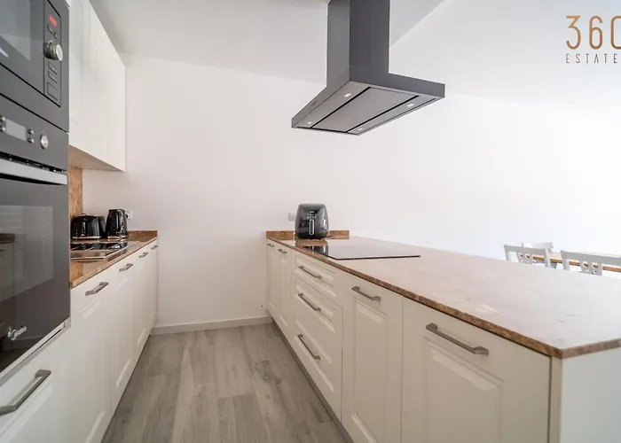 Serene With Terrace & Pool & Bbq Access,qala By 360 Estates * Qala