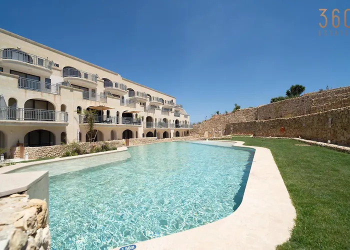 Serene With Terrace & Pool & Bbq Access,qala By 360 Estates Apartamento