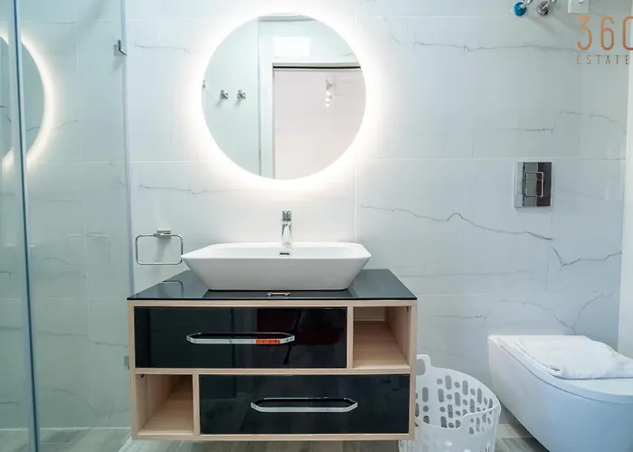 Serene With Terrace & Pool & Bbq Access,qala By 360 Estates Apartamento Qala